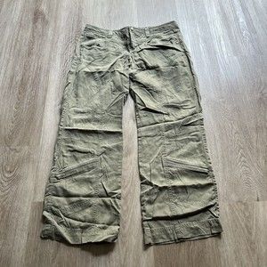 Athleta Green Khaki Pants Style 819700 Misses Size 8 petite Walking Hiking